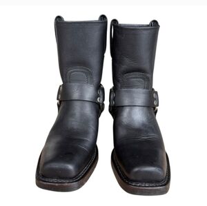 FRYE Women's sz10 Black  Harness 8R Boots